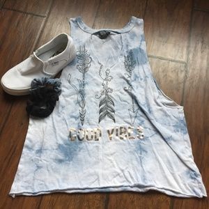 Women's Rue 21 sleeveless Blue White Tie dye Shirt